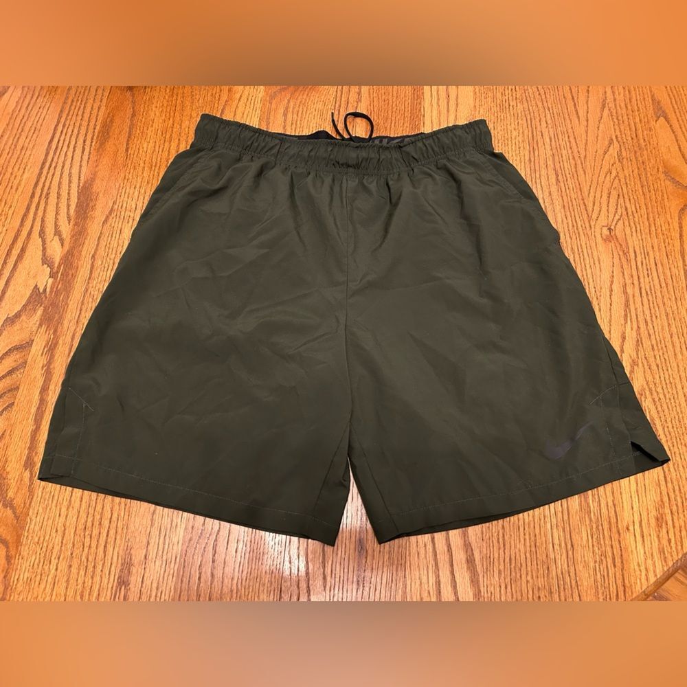 Men’s Nike Dark Green Standard Fit Dri-Fit Atheltic Running Shorts